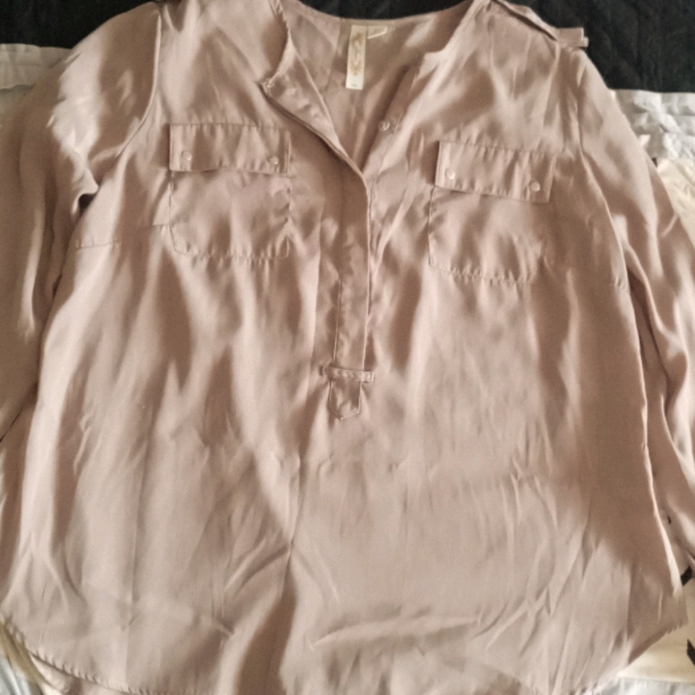 Adiva beige blouse